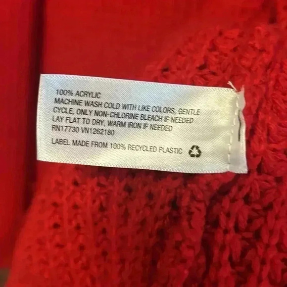 Women’s Red Knit Sweater with pockets. Size XS - Picture 4 of 4